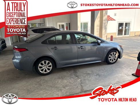 Used 2024 Toyota Corolla LE FWD image 1