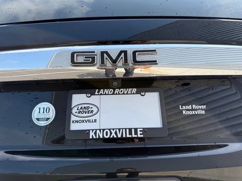 Used 2023 GMC Yukon XL SLT w/ SLT Luxury Package AWD/4WD image 19
