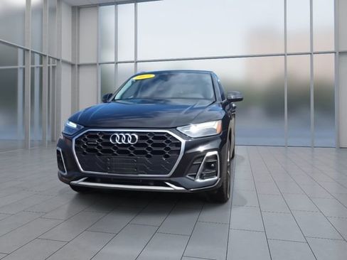 Used 2023 Audi Q5 2.0T Premium w/ Convenience Package image 3