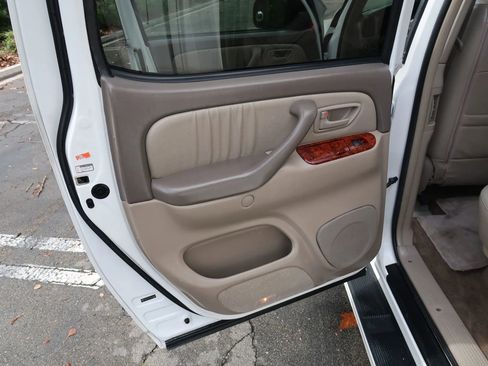 Used 2006 Toyota Tundra Limited image 18