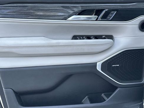 Used 2022 Jeep Wagoneer Series II image 10