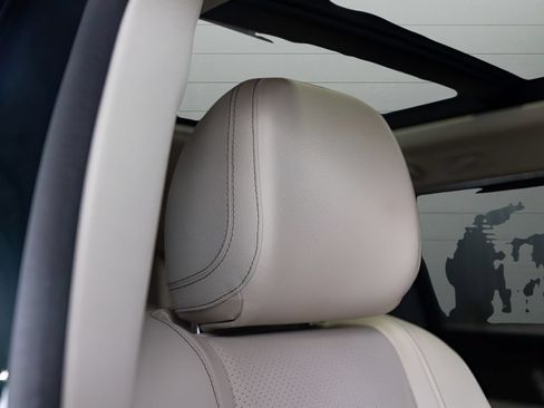 Used 2023 Mercedes-Benz GLS 450 4MATIC w/ AMG Line Exterior image 88