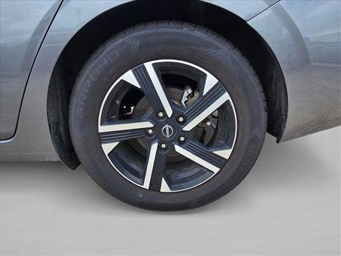 Used 2024 Nissan Sentra SV FWD image 10