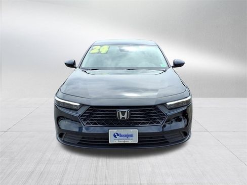 Certified 2024 Honda Accord LX image 9