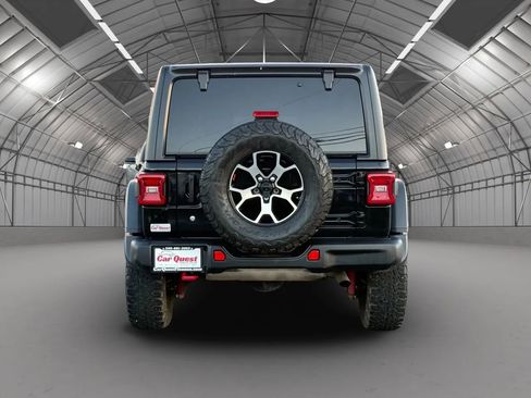 Used 2018 Jeep Wrangler Unlimited Rubicon w/ Steel Bumper Group AWD/4WD image 6