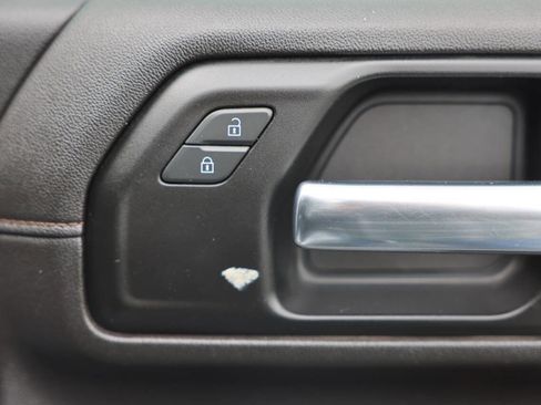 Used 2020 GMC Sierra 2500 AT4 w/ AT4 Premium Package image 13