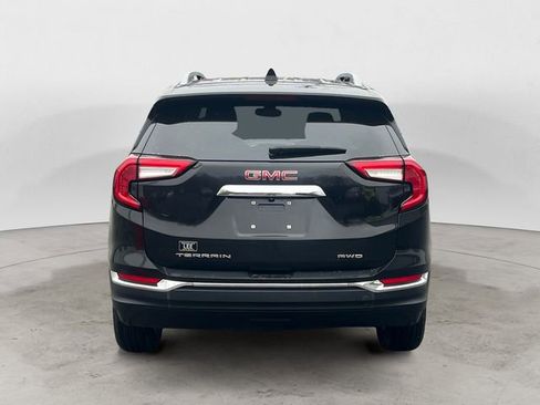 Used 2024 GMC Terrain SLT image 4