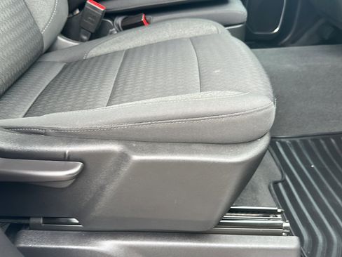 Used 2022 Chevrolet Silverado 1500 LT image 24