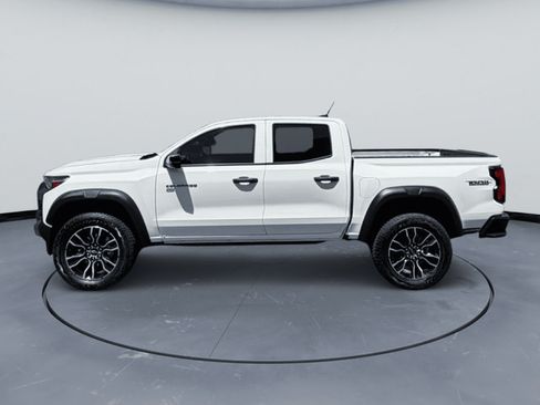 Used 2026 Chevrolet Colorado Trail Boss AWD/4WD image 9