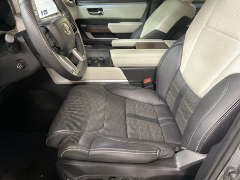 Used 2024 Toyota Tundra Capstone AWD/4WD image 16