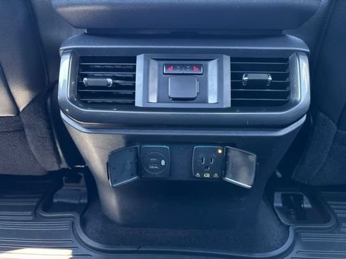 Used 2021 Ford F150 Lariat w/ Equipment Group 502A High AWD/4WD image 33