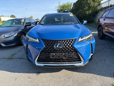 Used 2024 Lexus UX 250h AWD w/ Premium Package image 2