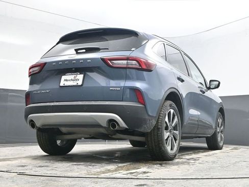 Used 2024 Ford Escape Platinum image 30