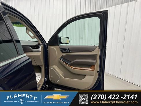 Used 2020 Chevrolet Tahoe Premier AWD/4WD image 14