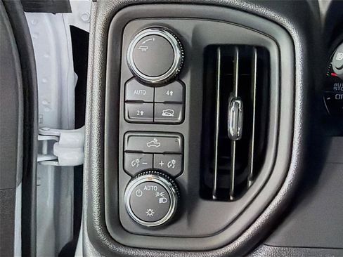 New 2026 GMC Sierra 1500 Pro AWD/4WD image 10
