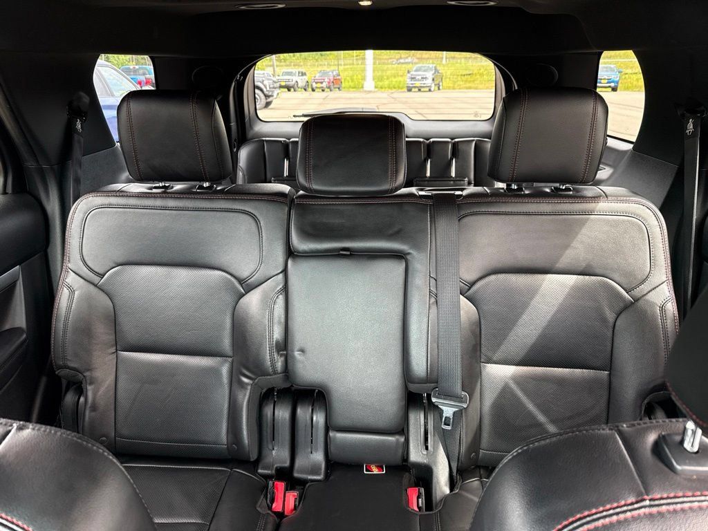 Used 2018 Ford Explorer Sport AWD/4WD image 17