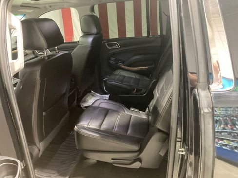 Used 2017 GMC Yukon XL Denali w/ Open Road Package AWD/4WD image 17
