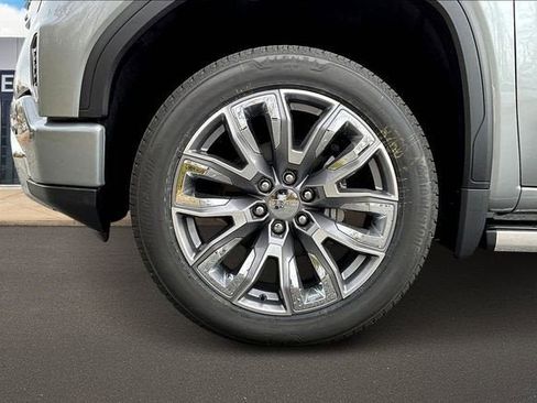 New 2026 GMC Sierra 1500 Denali image 12
