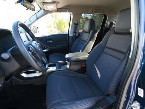 Used 2023 Nissan Frontier SV image 39