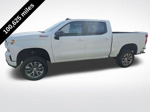 Used 2021 Chevrolet Silverado 1500 RST w/ Z71 Off-Road Package image 2