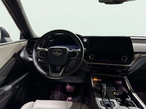 Used 2025 Lexus TX 350 image 12