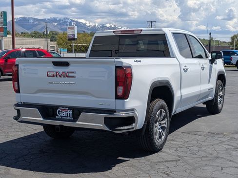 New 2026 GMC Sierra 1500 SLE w/ Preferred Package AWD/4WD image 3