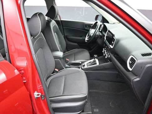 Certified 2023 Hyundai Venue Limited FWD image 24