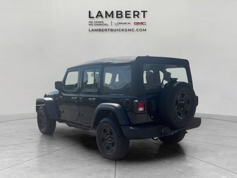 Used 2022 Jeep Wrangler Unlimited Sport AWD/4WD image 3