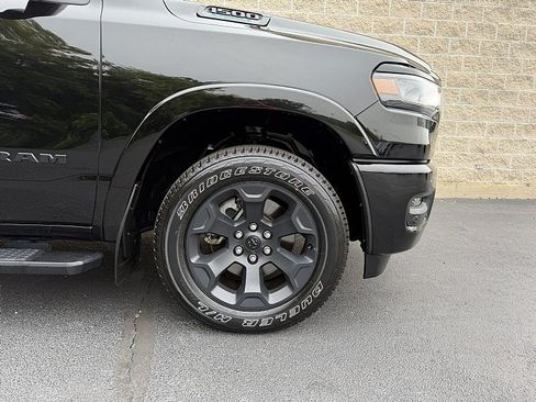 Used 2025 RAM 1500 Big Horn AWD/4WD image 9
