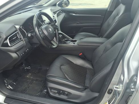 Used 2023 Toyota Camry XSE FWD image 15
