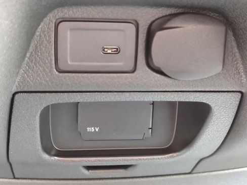 Used 2026 Mercedes-Benz Sprinter 144 Cargo image 21