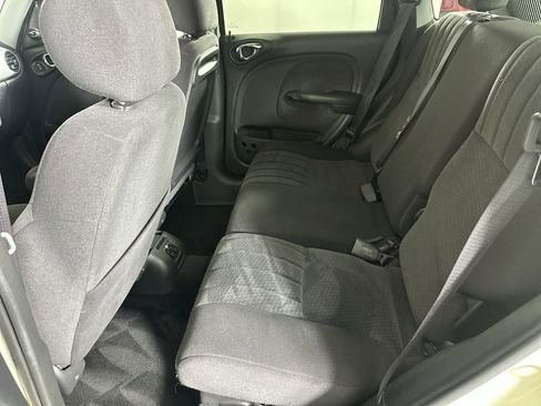 Used 2004 Chrysler PT Cruiser FWD image 19