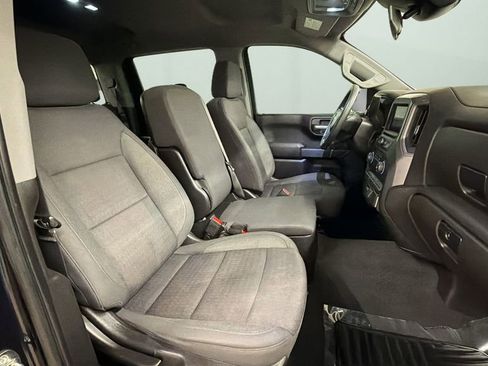 Used 2022 Chevrolet Silverado 1500 Custom w/ LPO, Dark Essentials Package image 9