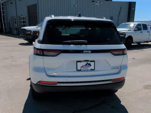 New 2026 Jeep Grand Cherokee Limited AWD/4WD image 7