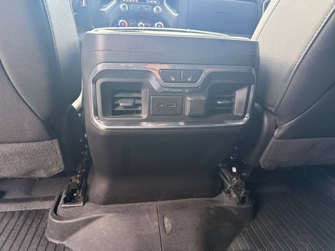 Used 2021 GMC Sierra 1500 AT4 w/ AT4 Premium Package AWD/4WD image 17