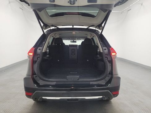 Used 2018 Nissan Rogue SV AWD/4WD image 29