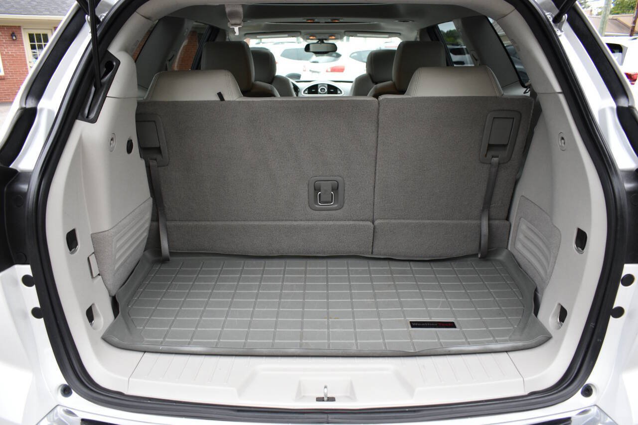 Used 2017 Buick Enclave Leather FWD image 11