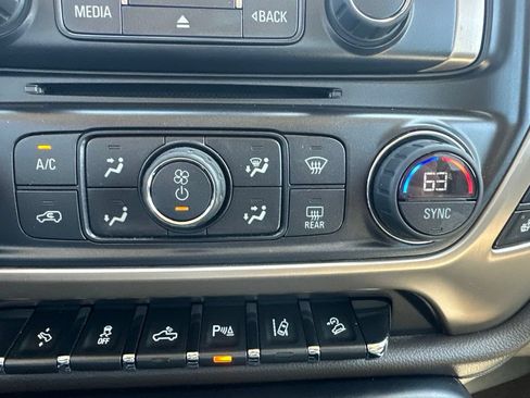 Used 2015 GMC Sierra 1500 Denali w/ Driver Alert Package AWD/4WD image 23