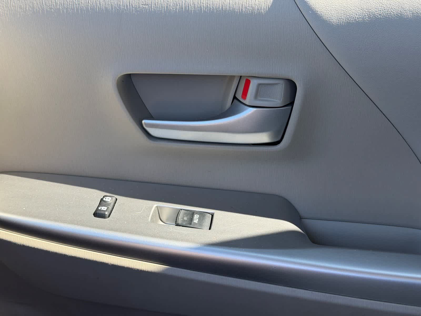 Used 2014 Toyota Prius V Five FWD image 30