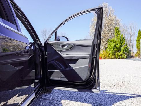 Used 2021 Audi Q7 3.0T Premium Plus w/ Premium Plus Package image 39