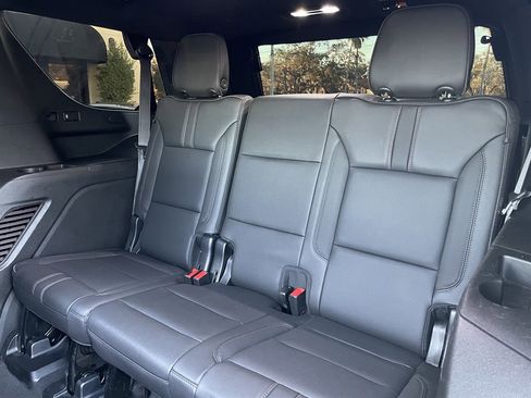 Used 2021 Chevrolet Tahoe RST image 25