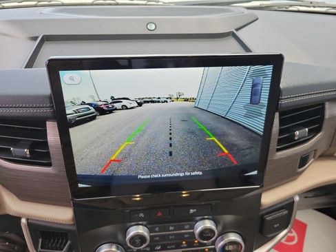 Used 2024 Ford Expedition Max Limited image 17