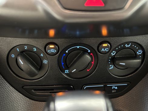 Used 2018 Ford Transit Connect XL FWD image 14