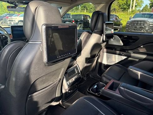 Used 2020 Lincoln Aviator Reserve w/ Equipment Group 202A AWD/4WD image 10
