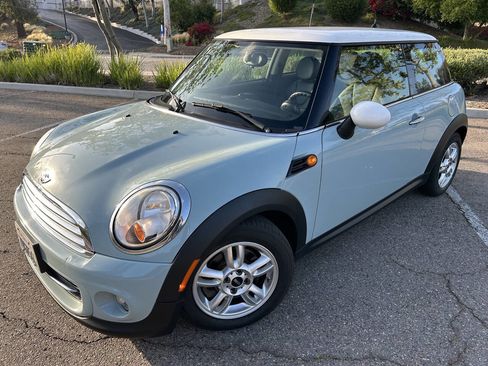 Used 2013 MINI Cooper Hardtop FWD image 1