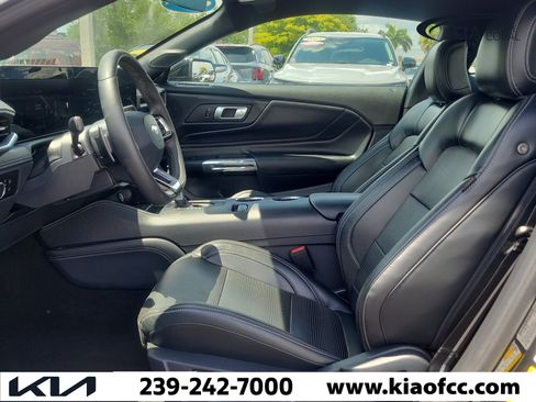 Used 2024 Ford Mustang GT Premium RWD image 11