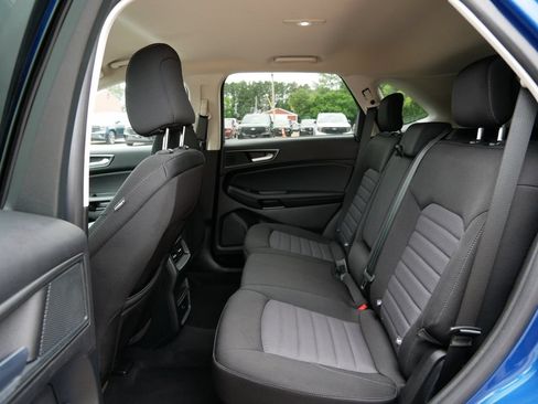 Certified 2024 Ford Edge SE w/ Black Appearance Package AWD/4WD image 11
