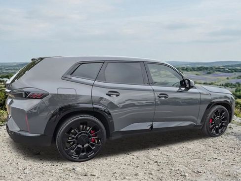 Used 2025 BMW XM AWD/4WD image 11