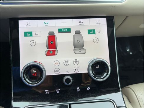 Used 2018 Land Rover Range Rover Velar R-Dynamic HSE image 21