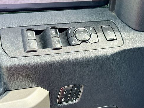 Used 2022 Ford F250 Lariat w/ Lariat Value Package AWD/4WD image 21